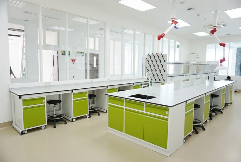 Laboratory Bench Steel 2